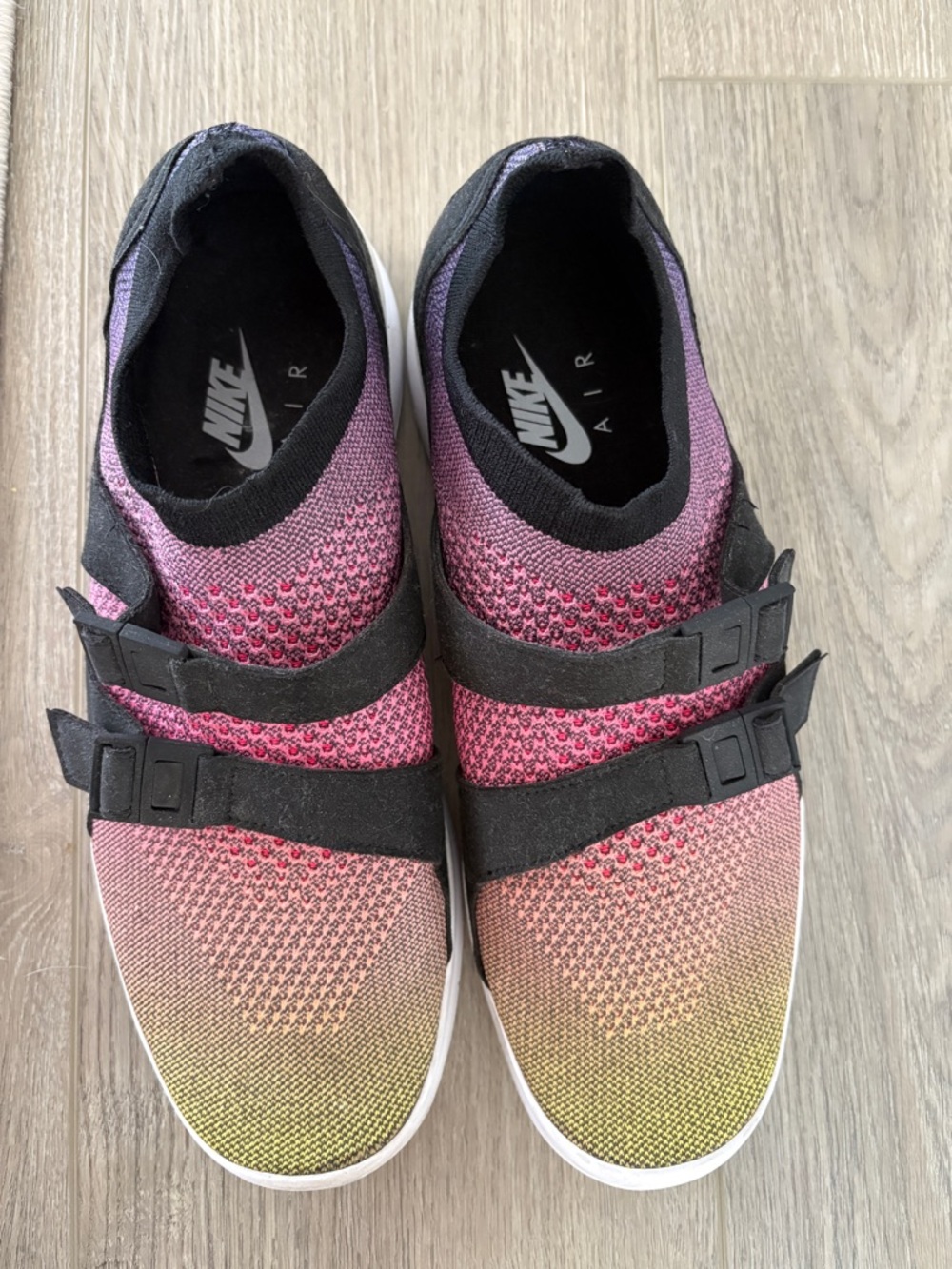 Nike Men's AIR SOCKRACER Flyknit slip on sneaker ombré rainbow size 10